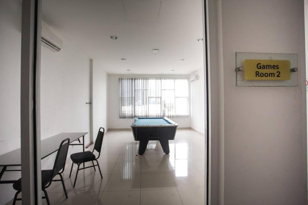 New Skysuites Lovely 2 Bedroom 4-6Pax Джохор-Бару Екстер'єр фото
