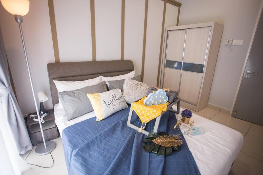 New Skysuites Lovely 2 Bedroom 4-6Pax Джохор-Бару Екстер'єр фото