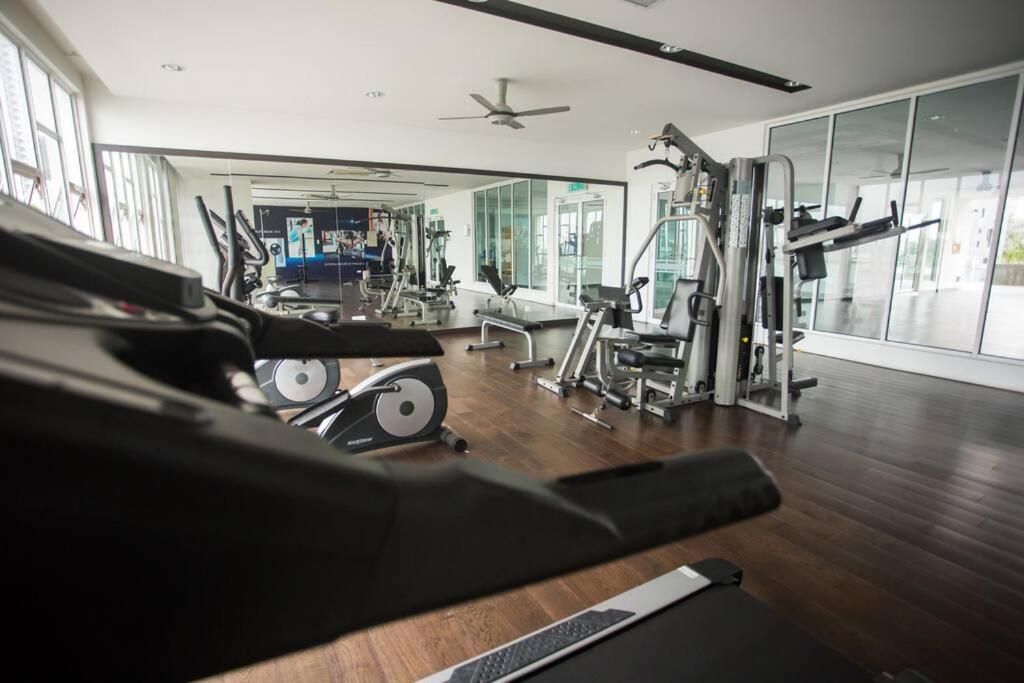 New Skysuites Lovely 2 Bedroom 4-6Pax Джохор-Бару Екстер'єр фото